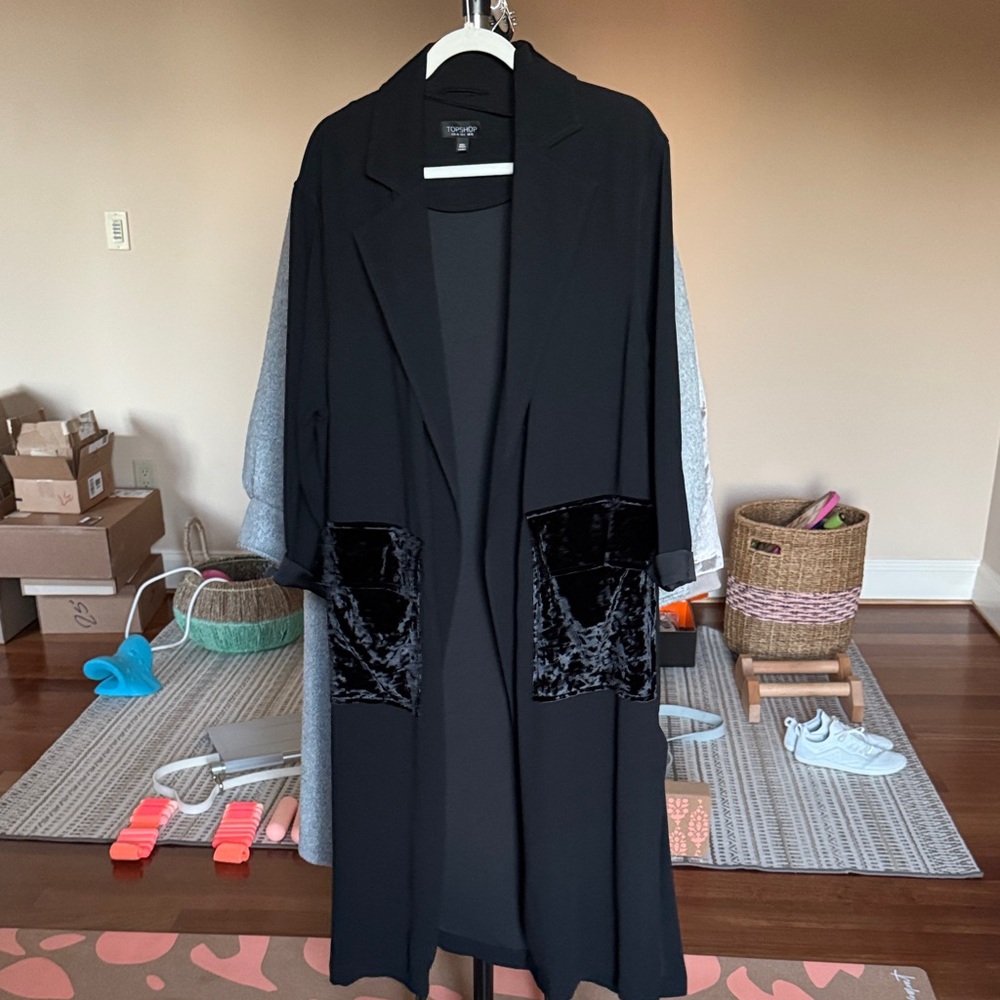 Elegant Black Velvet Pocket Women's coat